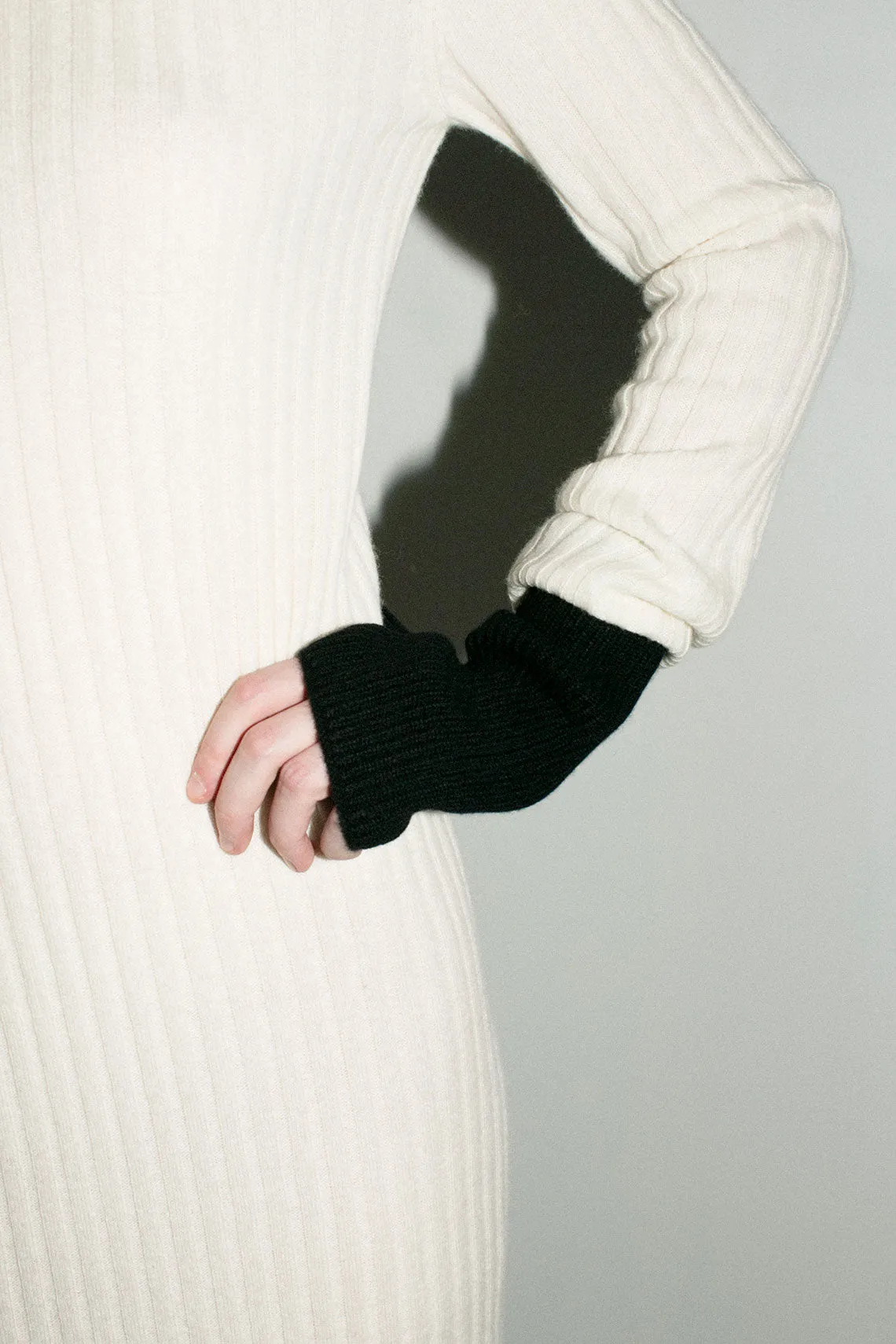 Black Cashmere Arm Warmers