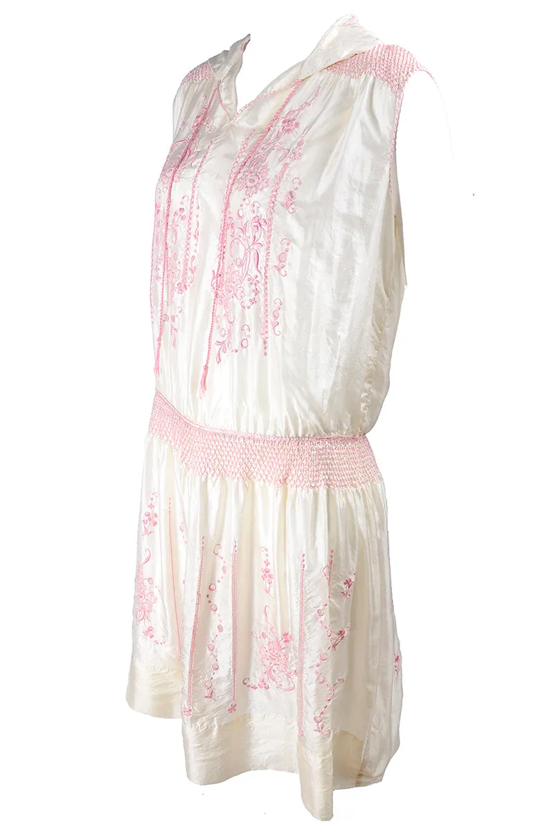 Bohemian 1920s Vintage Dress in Ivory Silk With Pink Embroidery