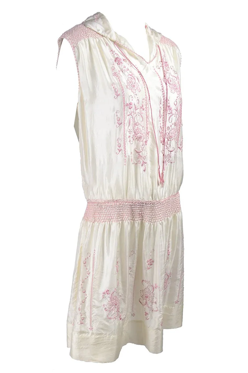 Bohemian 1920s Vintage Dress in Ivory Silk With Pink Embroidery