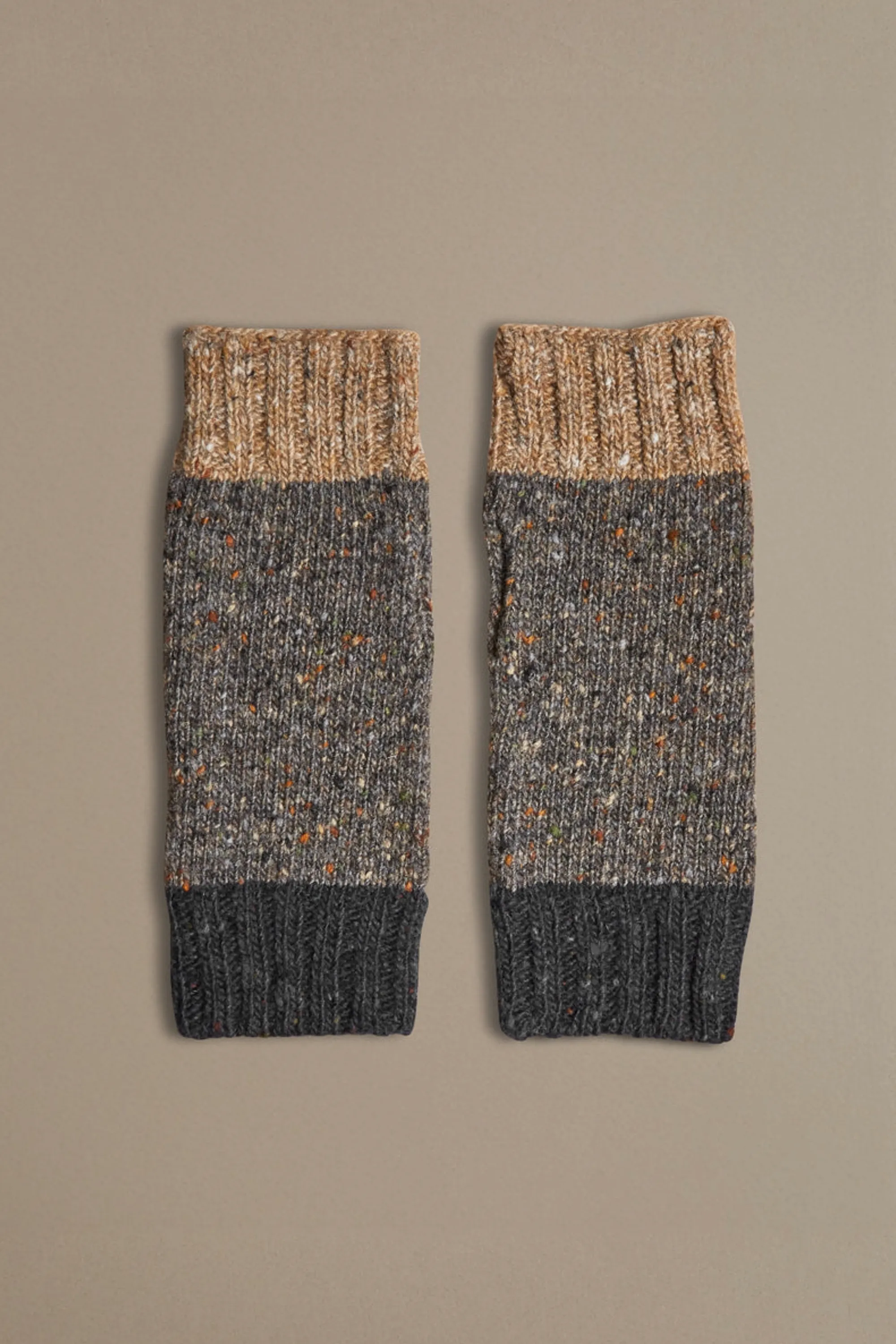 Donegal Wool Wrist Warmers | Grey Fleck