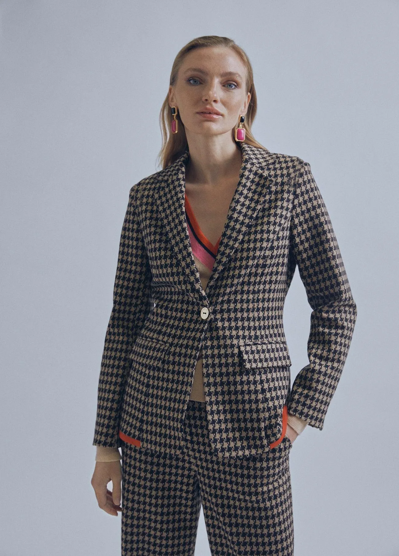 Houndstooth blazer