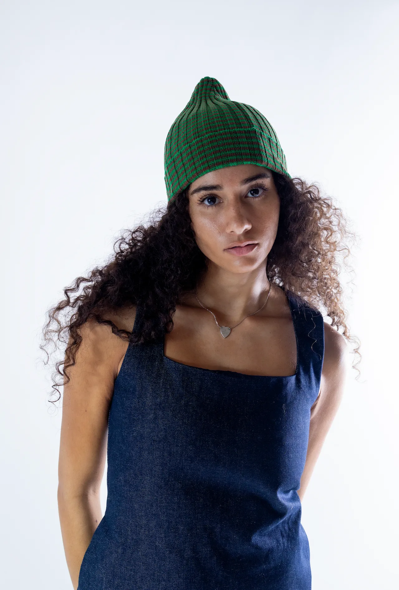 KNIT STRIPED HAT GREEN