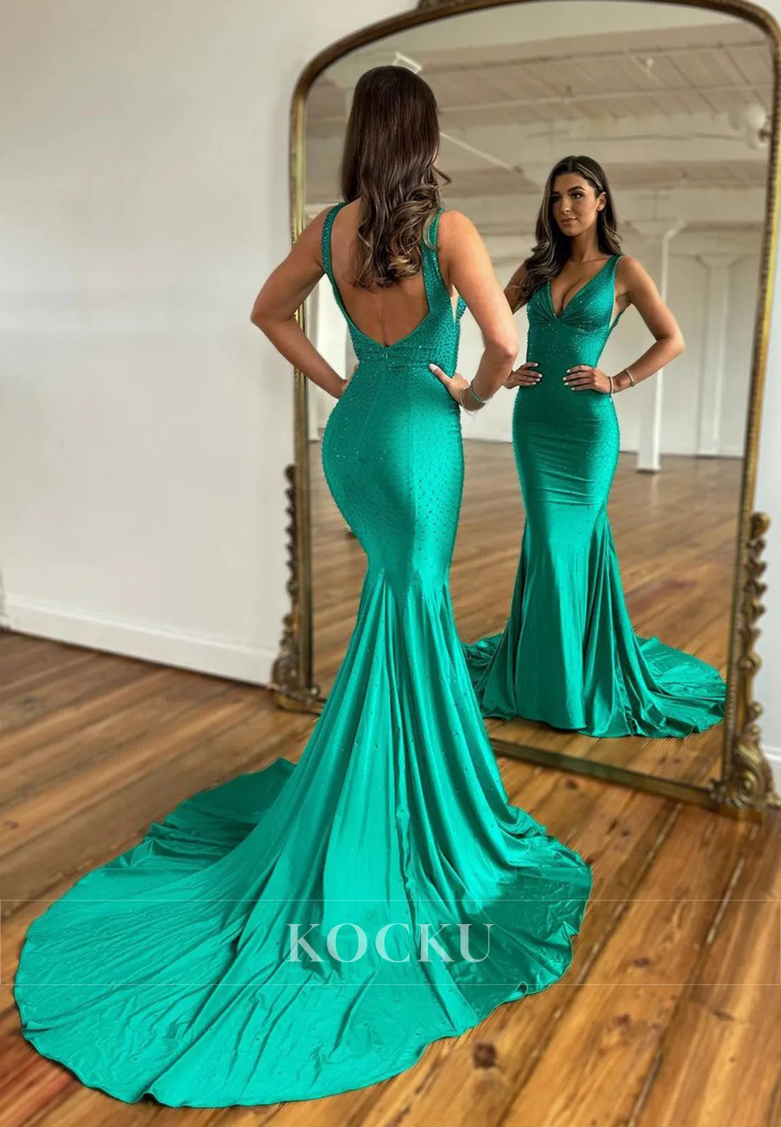 L1019 - Sexy V-Neck Beads Mermaid Prom Dress