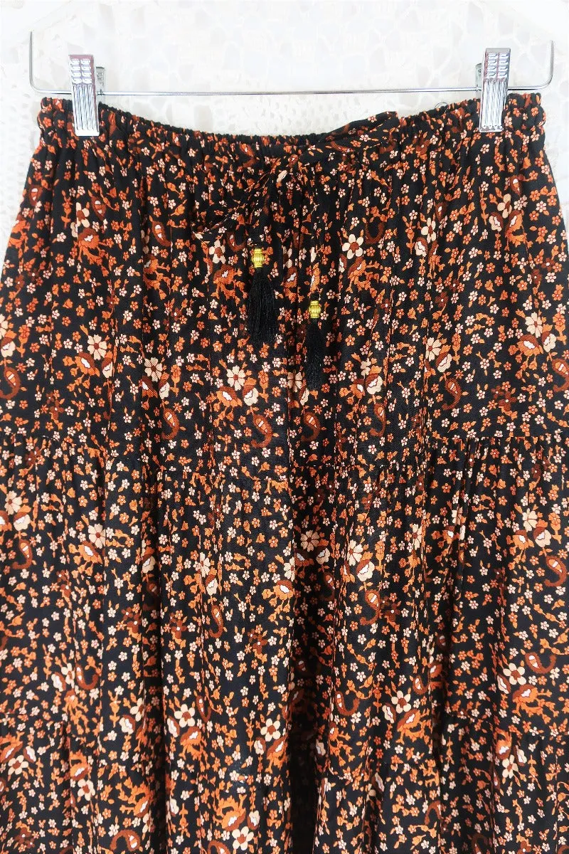 Peacock Prairie Skirt in Jet Black & Terracotta - Free Size