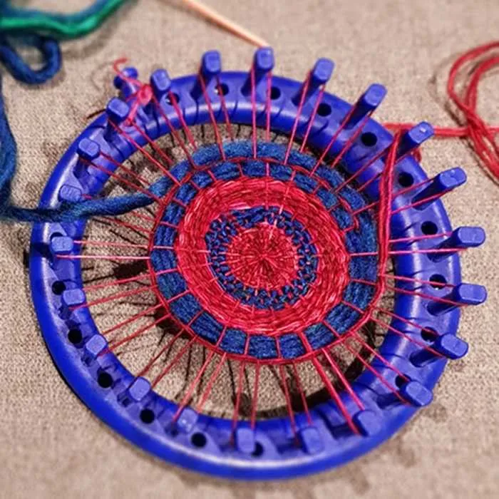 Round Knitting Loom Set with Removable Pegs