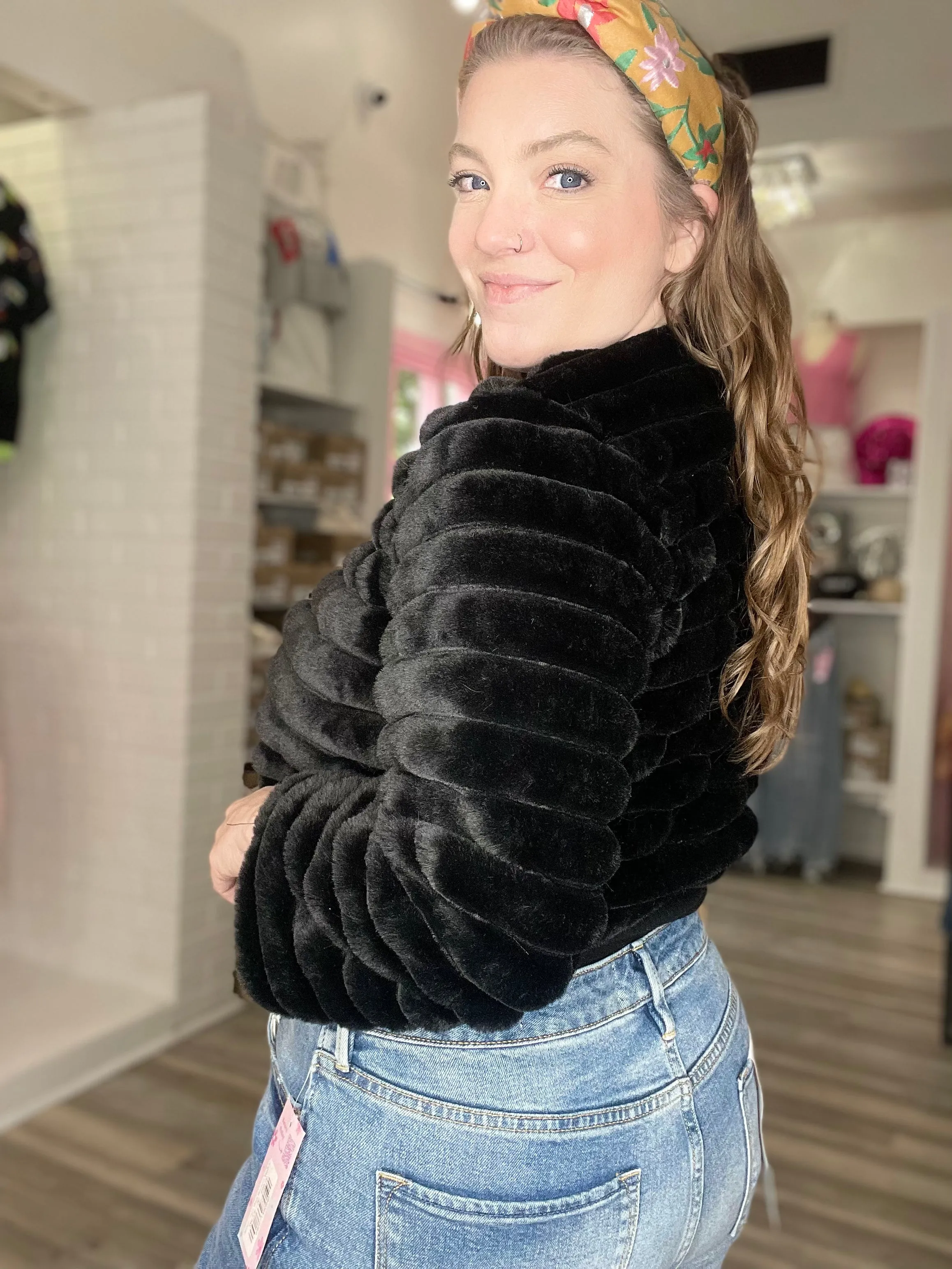 Vestis Faux Fur Jacket Black