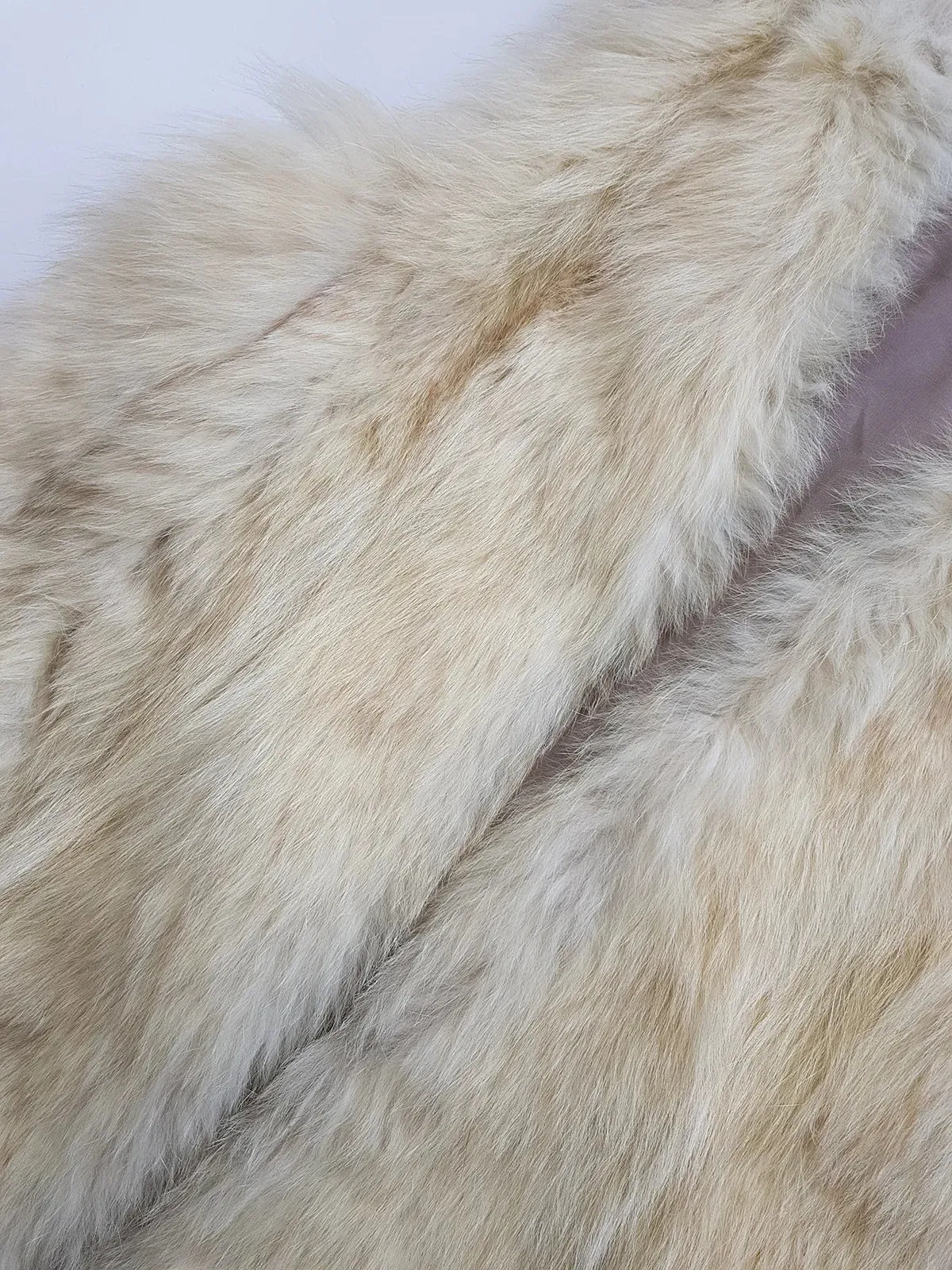 Vintage 1970s Plush Fox Fur Vest in Off-White - Soft & Dreamy - Very Kate Moss at Glastonbury - Indie Sleaze