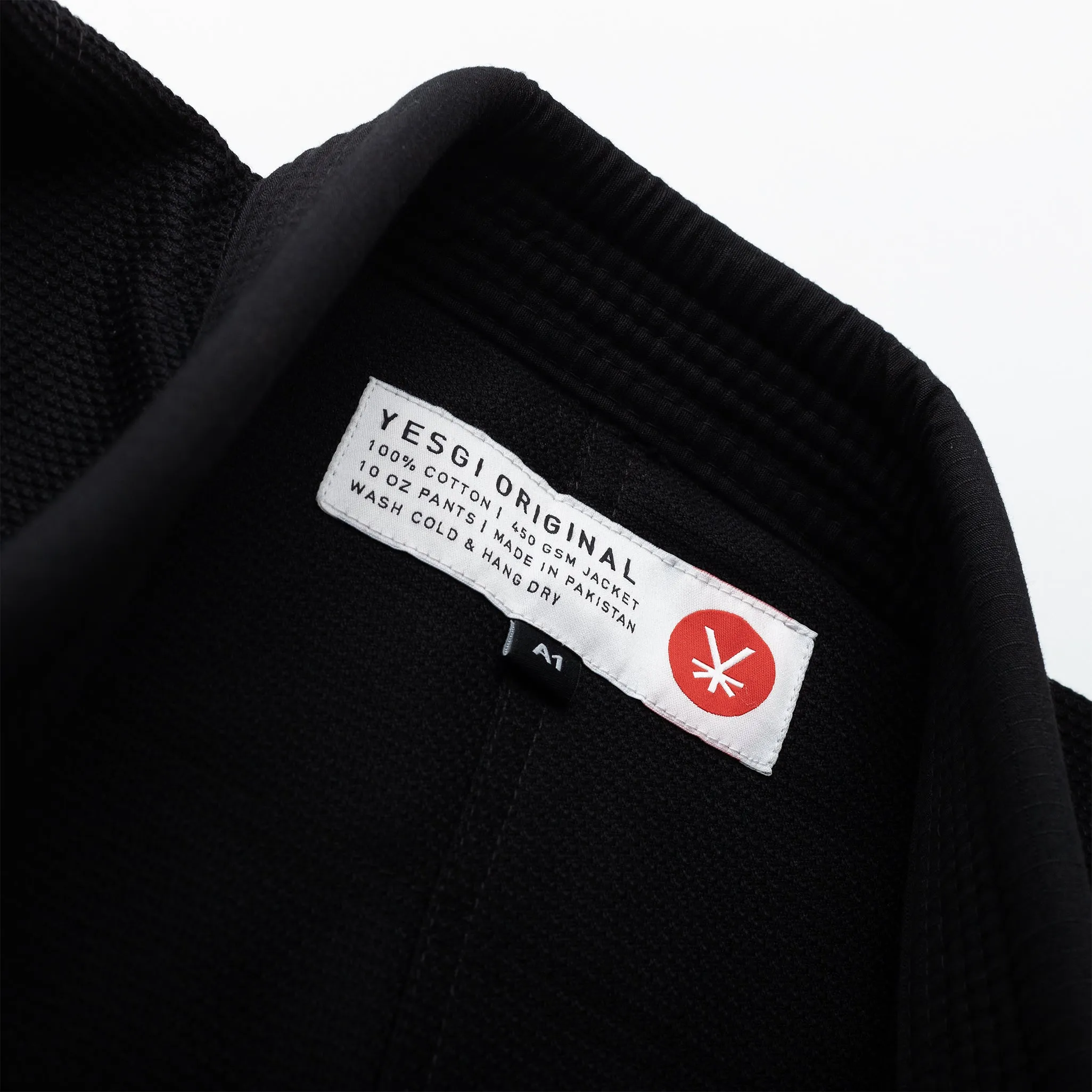 Yesgi Black Jiu Jitsu Kimono